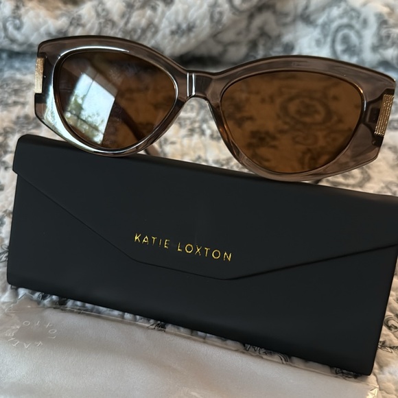 KATIE LOXTON - RIMINI SUNGLASSES - TRANSPARENT MINK - Picture 8 of 11